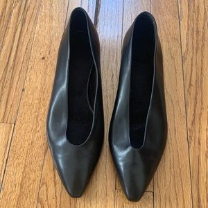 Loro Piana Rebecca Leather Ballet Flat